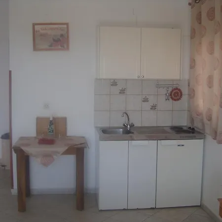 Elpida * Trapezaki (Kefalonia)