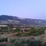 Elpida شقة ترابيزاكي