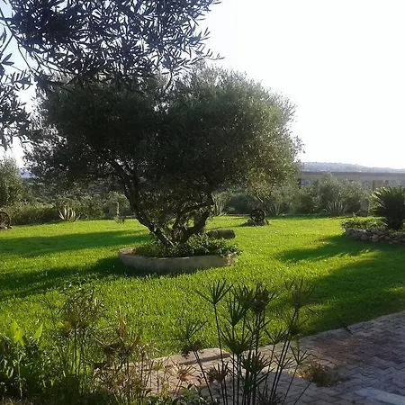 Elpida Trapezaki (Kefalonia)