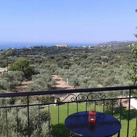 Elpida Apartment