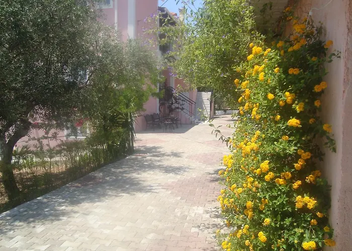 Elpida Trapezaki (Kefalonia)