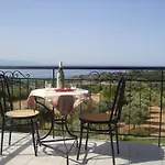 Elpida Apartment *