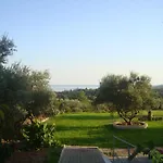 Elpida Apartment *